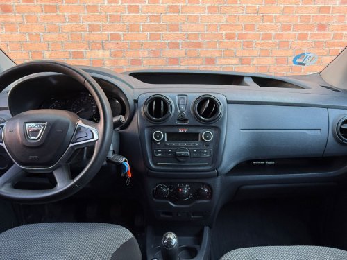 DACIA DOKKER VAN ESSENTIAL 1.6 80KW (110CV) GLP 2021 de segunda mano