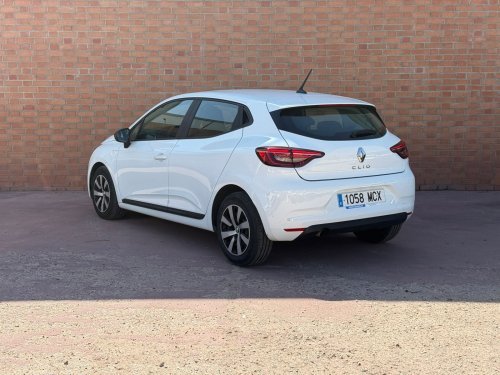RENAULT CLIO EQUILIBRE BLUE DCI 74KW (100CV) 2022 de segunda mano