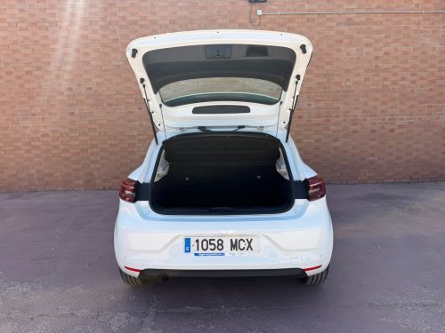 RENAULT CLIO EQUILIBRE BLUE DCI 74KW (100CV) 2022 de segunda mano