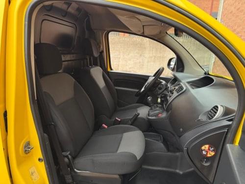 RENAULT KANGOO MAXI  EXPRESS 2P BLUE DCI 70 KW /cámara park 2020 de segunda mano