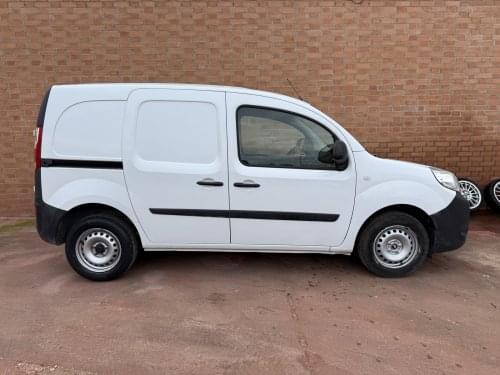 RENAULT KANGOO EXPRESS 1.5 BLUE DCI 70KW PROFESIONAL 2021 de segunda mano