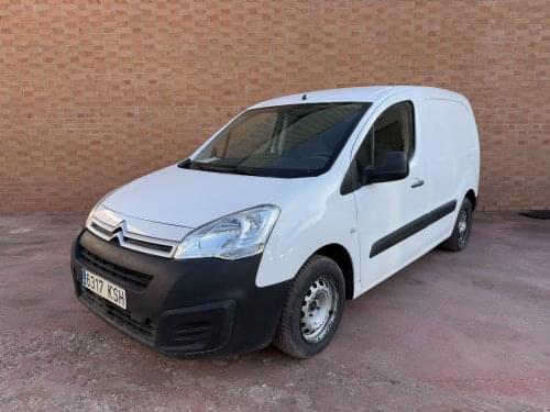CITROEN BERLINGO TALLA M BLUEHDI 75 LIVE /bola remolque 2018 de segunda mano