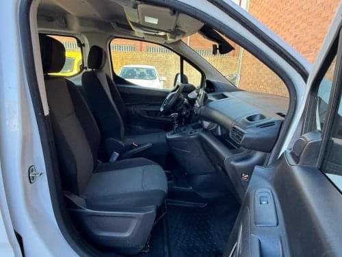 PEUGEOT RIFTER COMBI ACTIVE STANDARD BLUEHDI 73KW 2022 de segunda mano