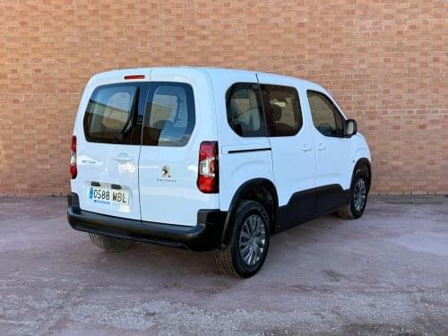 PEUGEOT RIFTER COMBI ACTIVE STANDARD BLUEHDI 73KW 2022 de segunda mano