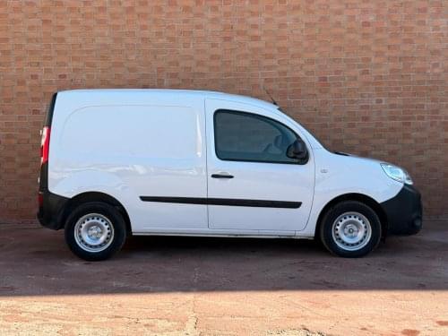RENAULT KANGOO EXPRESS PROFESIONAL BLUE DCI 70KW (95CV) 2021 de segunda mano