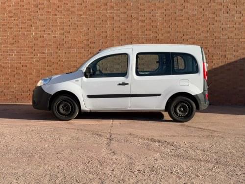 RENAULT KANGOO COMBI (O) PROFES. M1-AF BLUE DCI 70 KW S/S 2021 de segunda mano