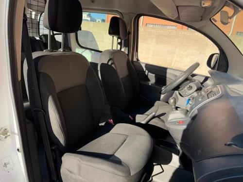 RENAULT KANGOO COMBI (O) PROFES. M1-AF BLUE DCI 70 KW S/S 2021 de segunda mano