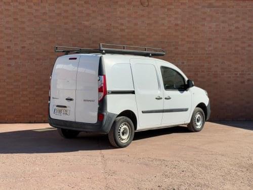 RENAULT KANGOO EXPRESS PROFESIONAL BLUE DCI 59 KW 80CV 2019 de segunda mano
