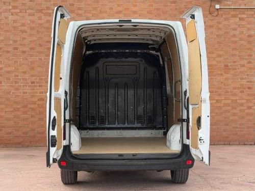 RENAULT MASTER FURGON T L2H2 3500 BL DCI 100KW (135CV) 2021 de segunda mano