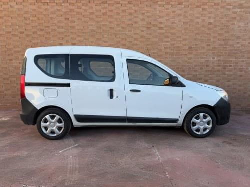 DACIA DOKKER COMBI 1.6 SCE GLP ESSENTIAL 75KW N1 2019 de segunda mano