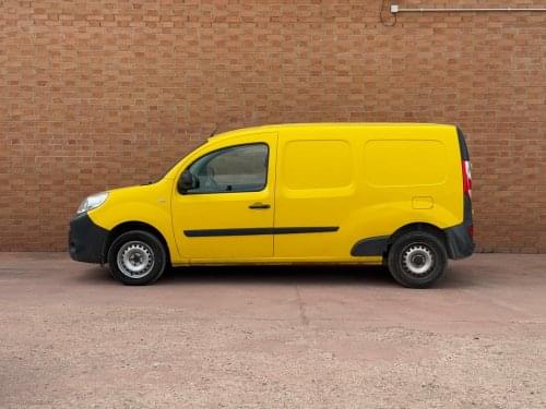 RENAULT KANGOO MAXI  EXPRESS 2P BLUE DCI 70 KW (95CV) 2021 de segunda mano
