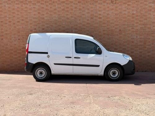 RENAULT KANGOO EXPRESS (O) PROFESIONAL BLUE DCI 59 KW 2021 de segunda mano