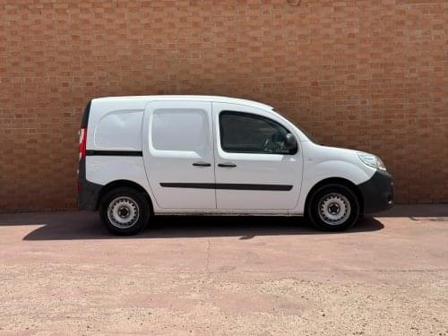 RENAULT KANGOO FURGON PROFESIONAL BLUE DCI 59 KW (80CV) 2021 de segunda mano