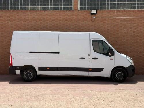 RENAULT MASTER 3T5 VAN STD FWD 130 E6 L3H2 2020 de segunda mano