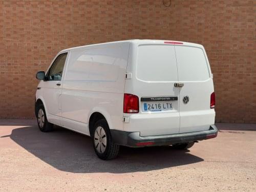 VOLKSWAGEN TRANSPORTER FG. CORTO TN 2.0 TDI 81KW (110CV) TALLER 2021 de segunda mano