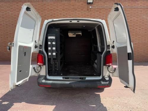 VOLKSWAGEN TRANSPORTER FG. CORTO TN 2.0 TDI 81KW (110CV) TALLER 2021 de segunda mano