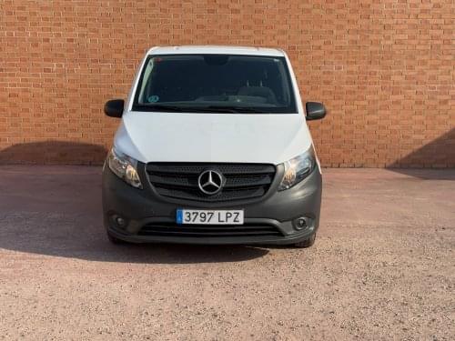MERCEDES-BENZ VITO 110CDI TD 75KW FURGON PRO LARGA 2021 de segunda mano