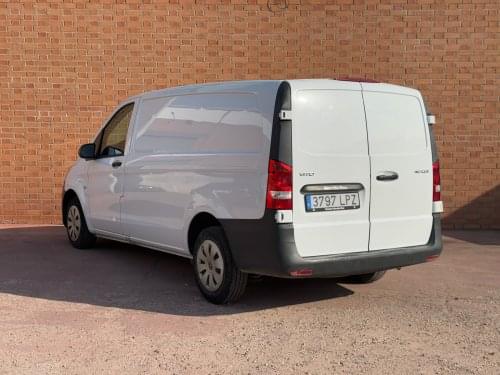 MERCEDES-BENZ VITO 110CDI TD 75KW FURGON PRO LARGA 2021 de segunda mano