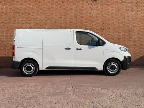 PEUGEOT EXPERT FURGON PREMIUM 1.5 BLUEHDI 100 STANDARD 2022 de segunda mano