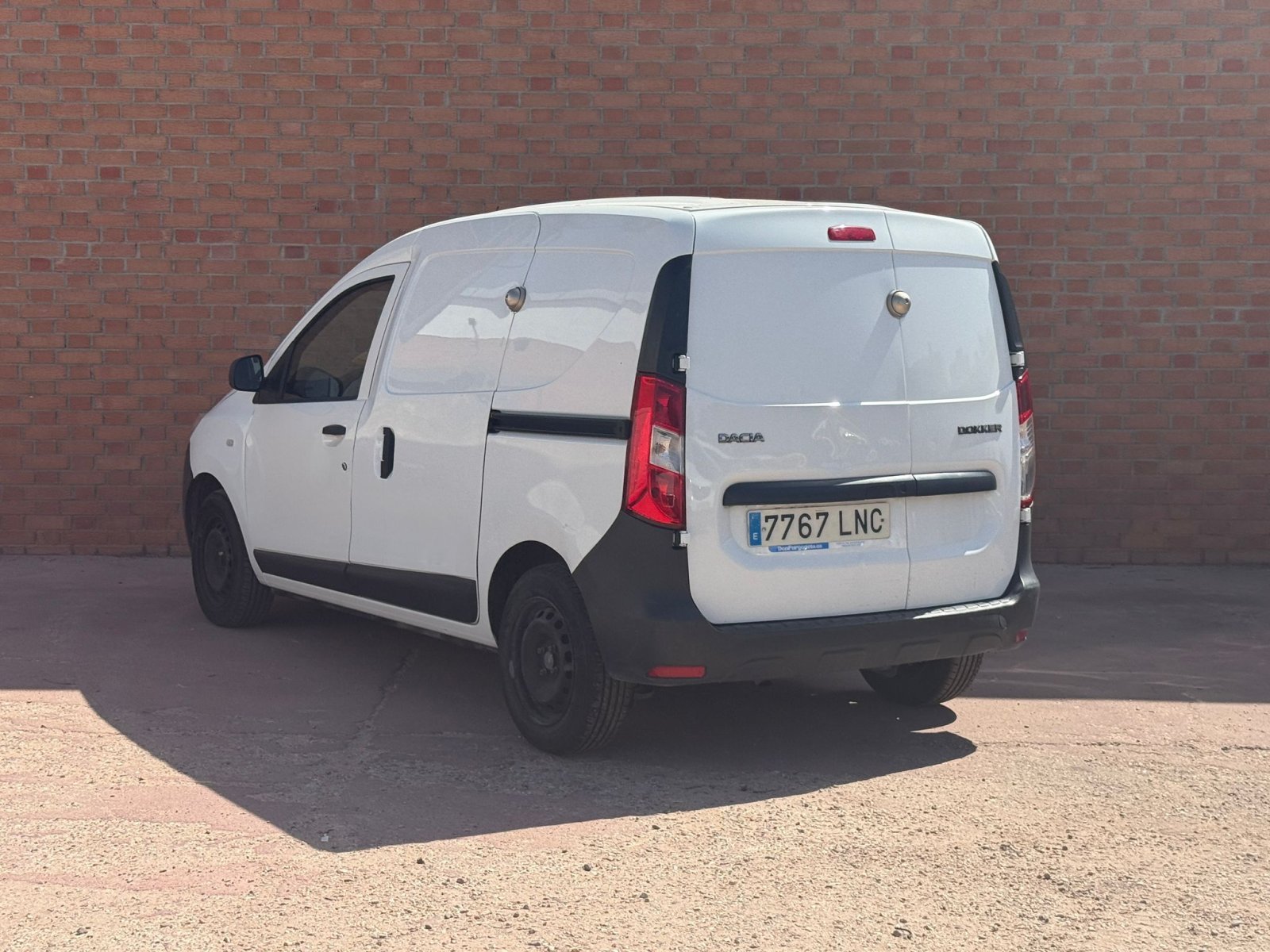 DACIA DOKKER VAN ESSENTIAL 1.6 80KW (110CV) GLP 6