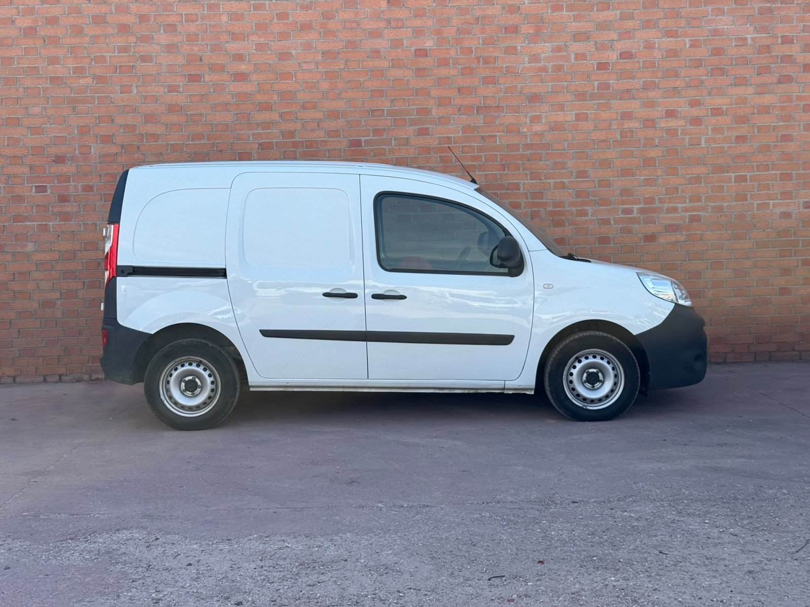 RENAULT KANGOO FURGON PROFESIONAL BLUE DCI 59 KW(80CV) 5