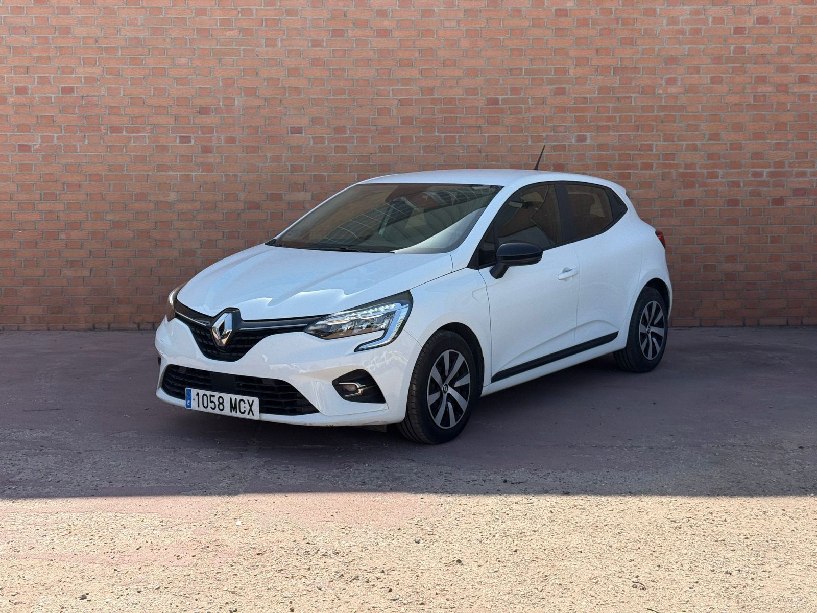 imagen de RENAULT CLIO EQUILIBRE BLUE DCI 74KW (100CV) - REF: 00105