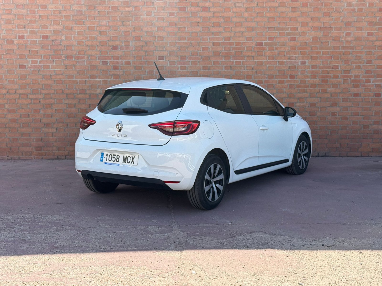 RENAULT CLIO EQUILIBRE BLUE DCI 74KW (100CV) 2