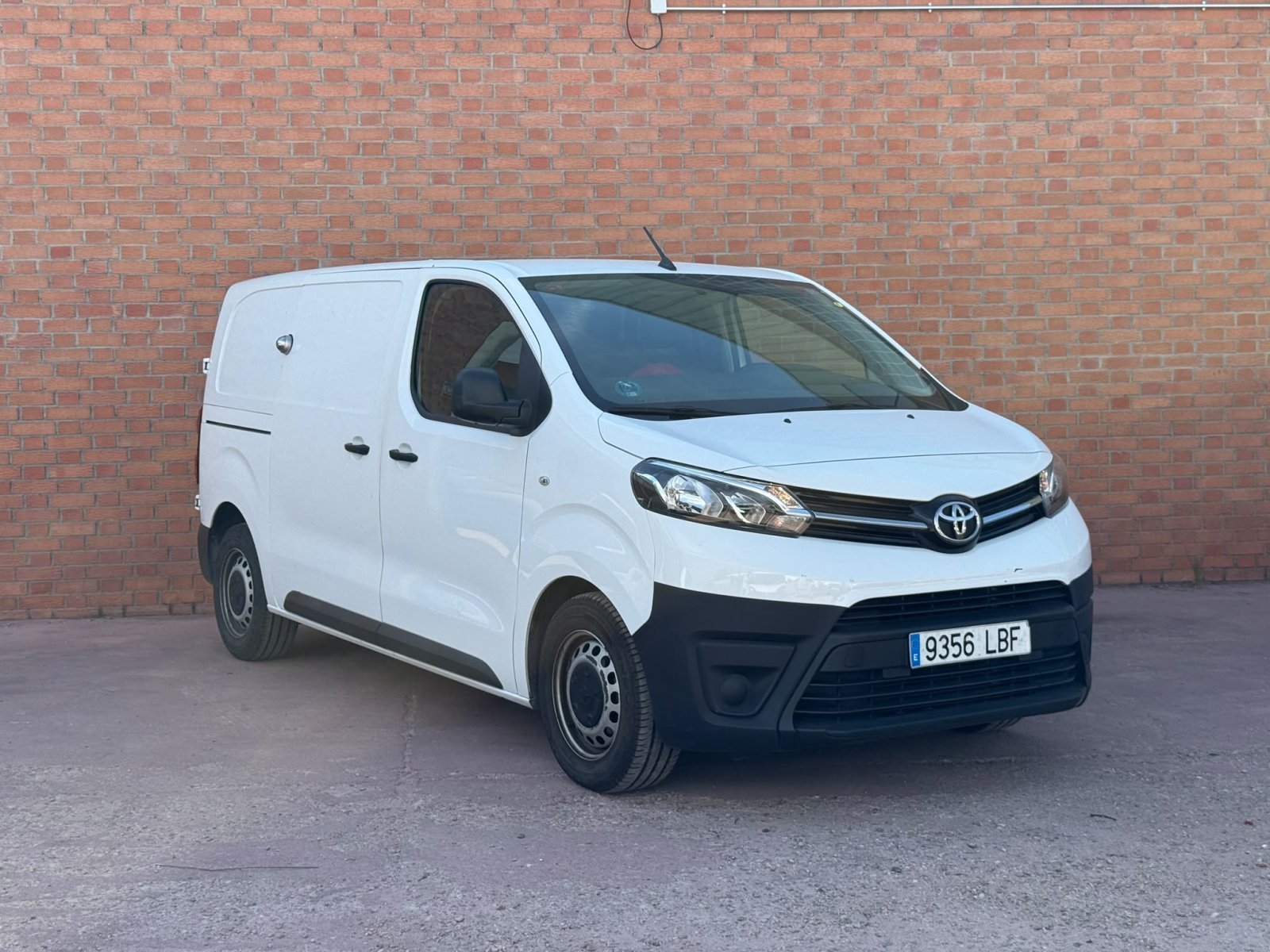 TOYOTA PROACE 2.0D 120CV BUSINESS 1PL 2PT L1 FG.TALLER 5