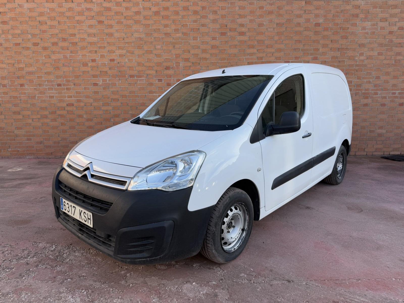 imagen de CITROEN BERLINGO TALLA M BLUEHDI 75 LIVE /bola remolque - REF: 00001