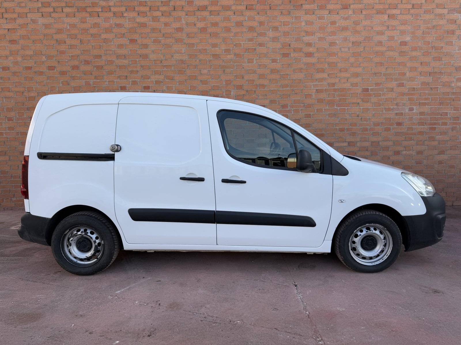 CITROEN BERLINGO TALLA M BLUEHDI 75 LIVE /bola remolque 5