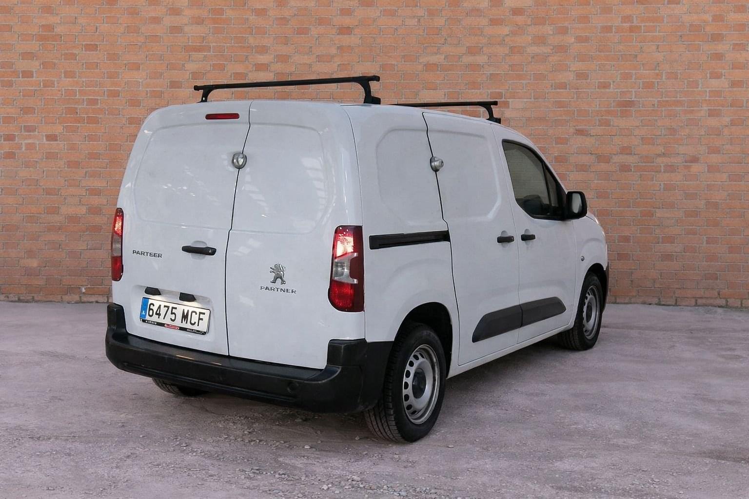PEUGEOT PARTNER COM. PRO STANDARD 600KG BLUEHDI /BACA 4 