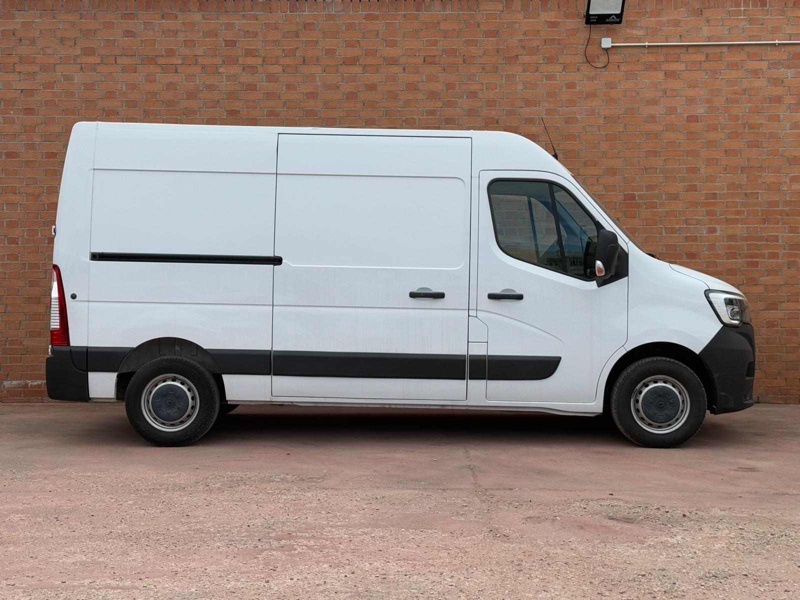 RENAULT MASTER FURGON T L2H2 3500 BL DCI 100KW (135CV) 9 