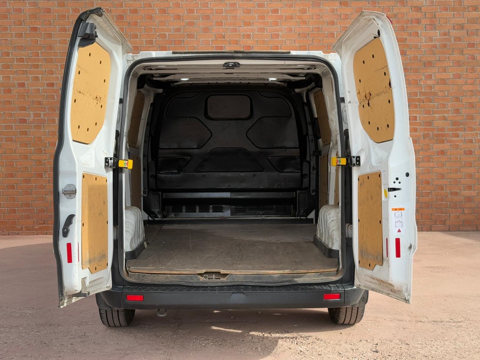 FORD TRANSIT CUSTOM VAN 2.0 TDCI 77KW 260 L1 AMBIENTE 9 