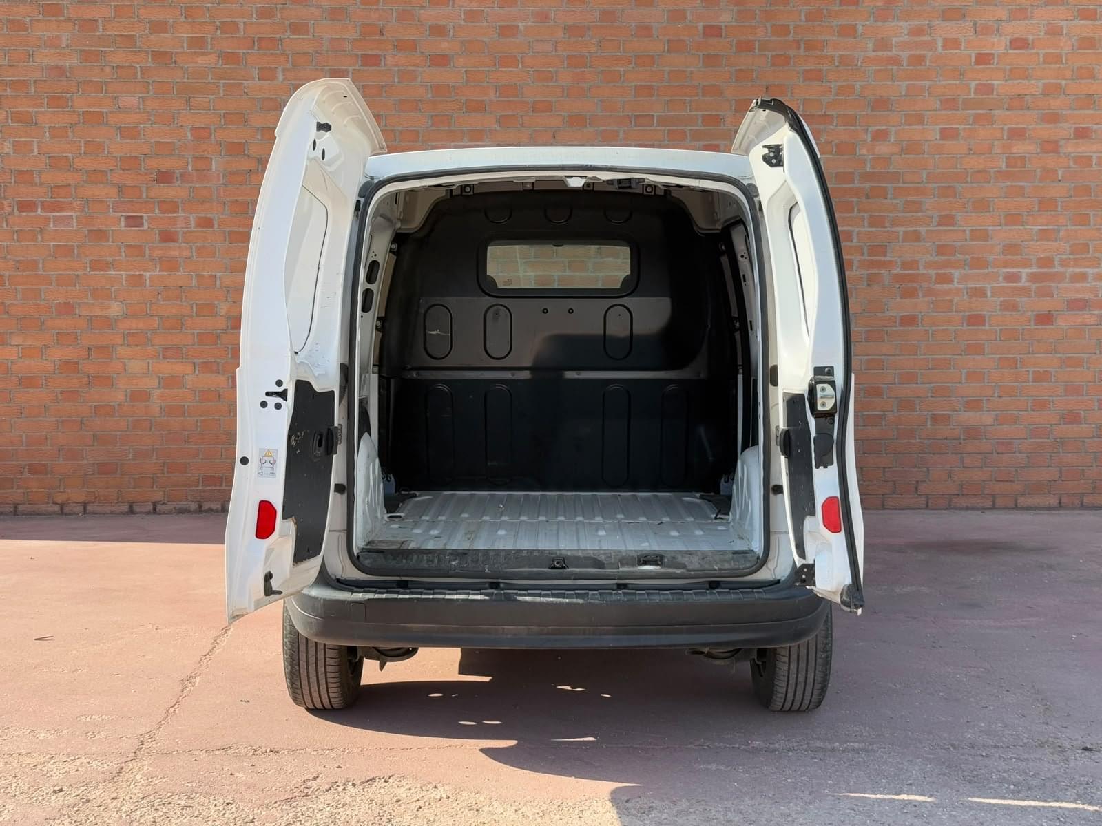 RENAULT KANGOO FURGON PROFESIONAL BLUE DCI 59 KW (80CV) 9