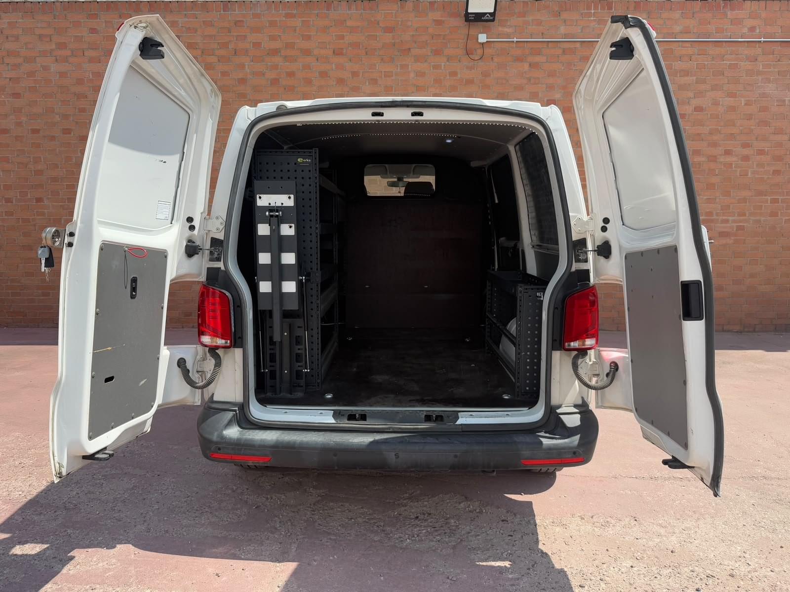 VOLKSWAGEN TRANSPORTER FG. CORTO TN 2.0 TDI 81KW (110CV) TALLER 9