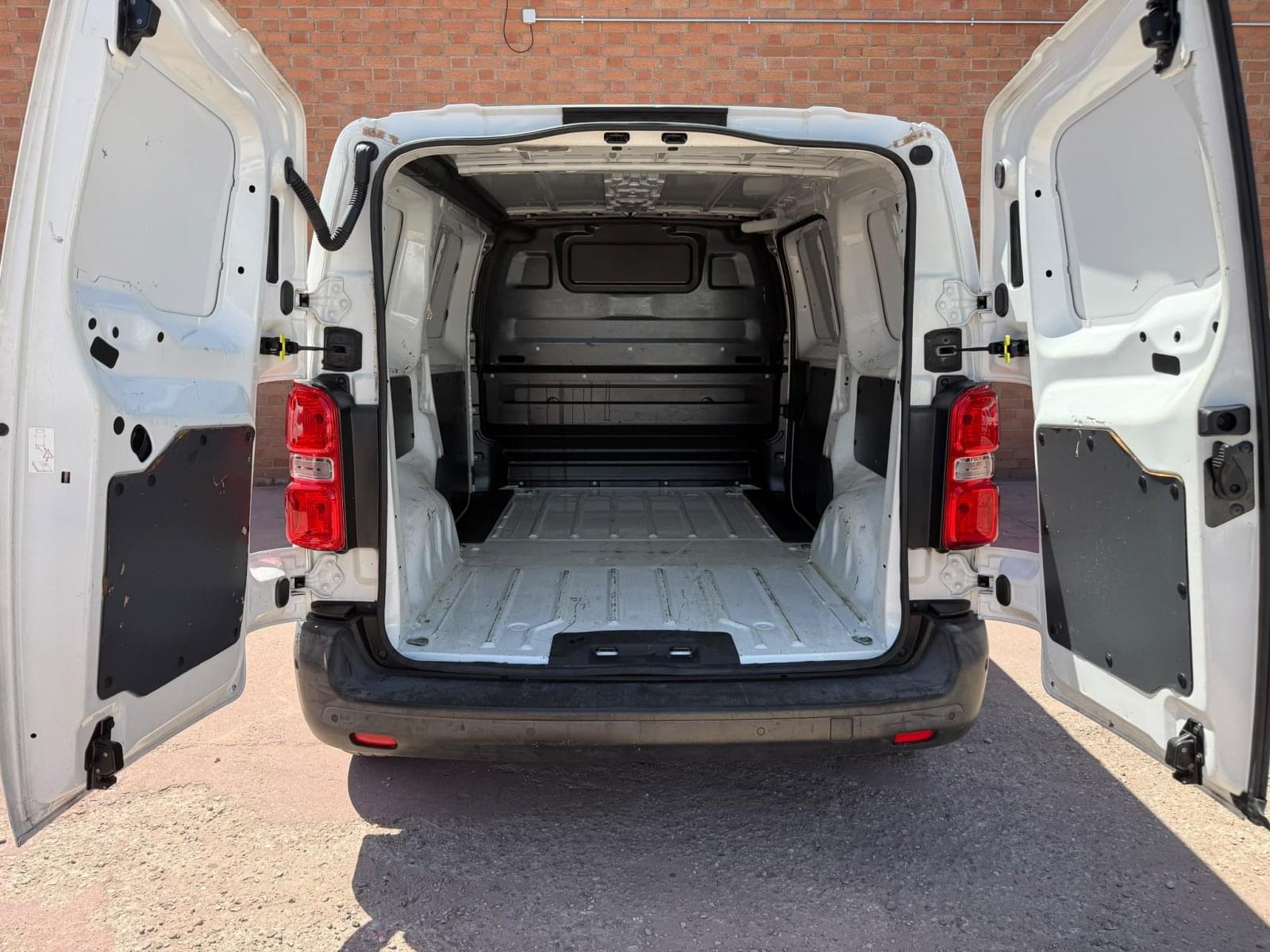 PEUGEOT EXPERT FURGON PREMIUM 1.5 BLUEHDI 100 STANDARD 9