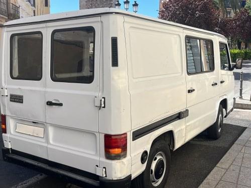 MERCEDES MB 100D 1994 de segunda mano