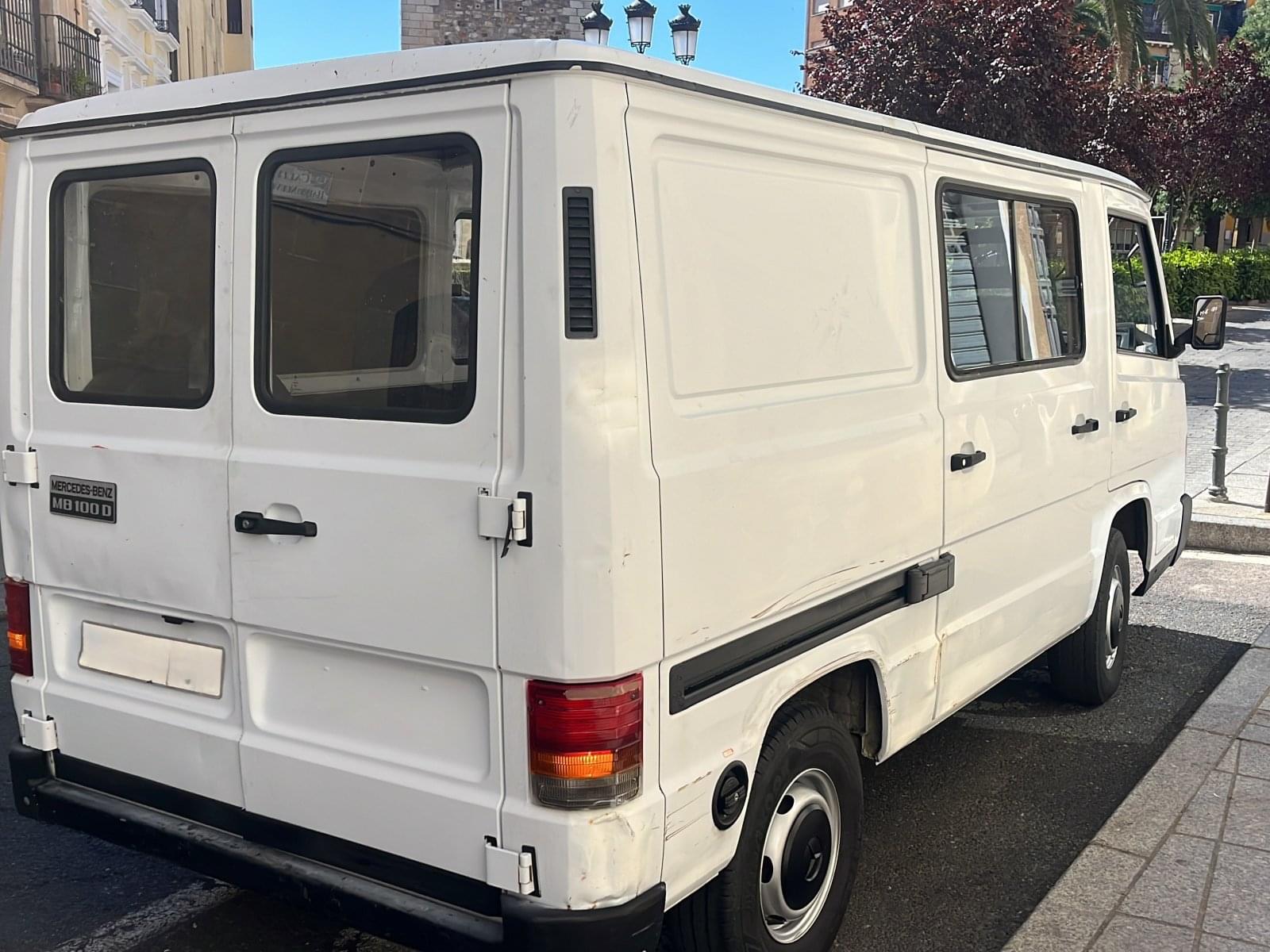 MERCEDES MB 100D 1 