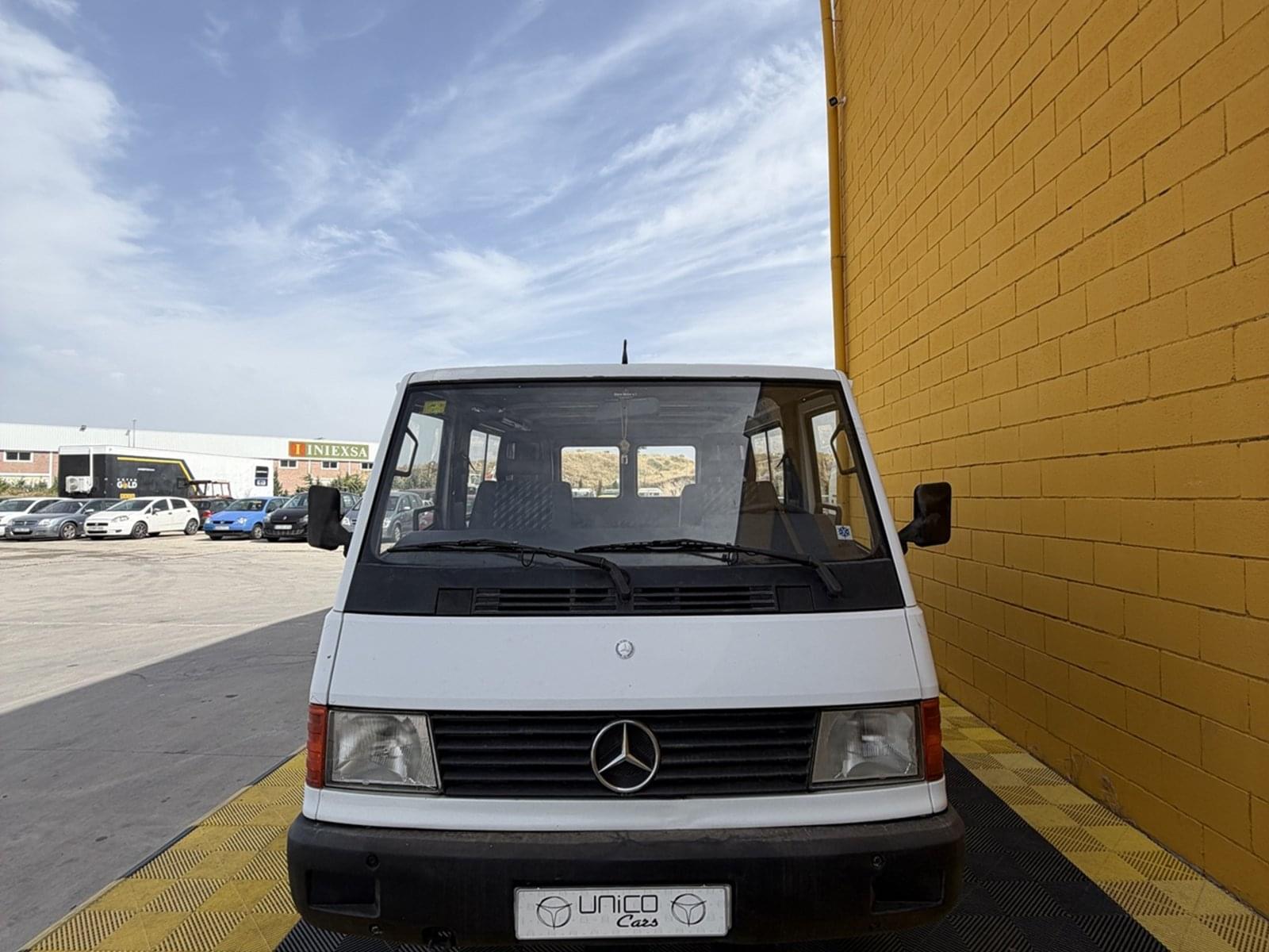MERCEDES MB 100D 2
