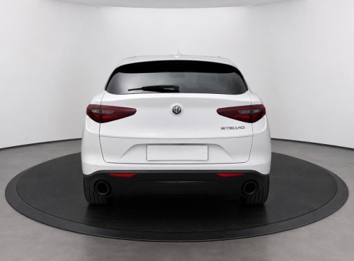 ALFA ROMEO STELVIO 2.2 D 190CV SPRINT RWD 2021 de segunda mano