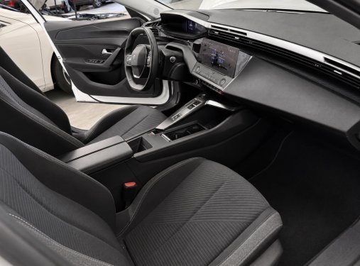 PEUGEOT 308 HDI 130 SW ACTIVE PACK 2022 de segunda mano
