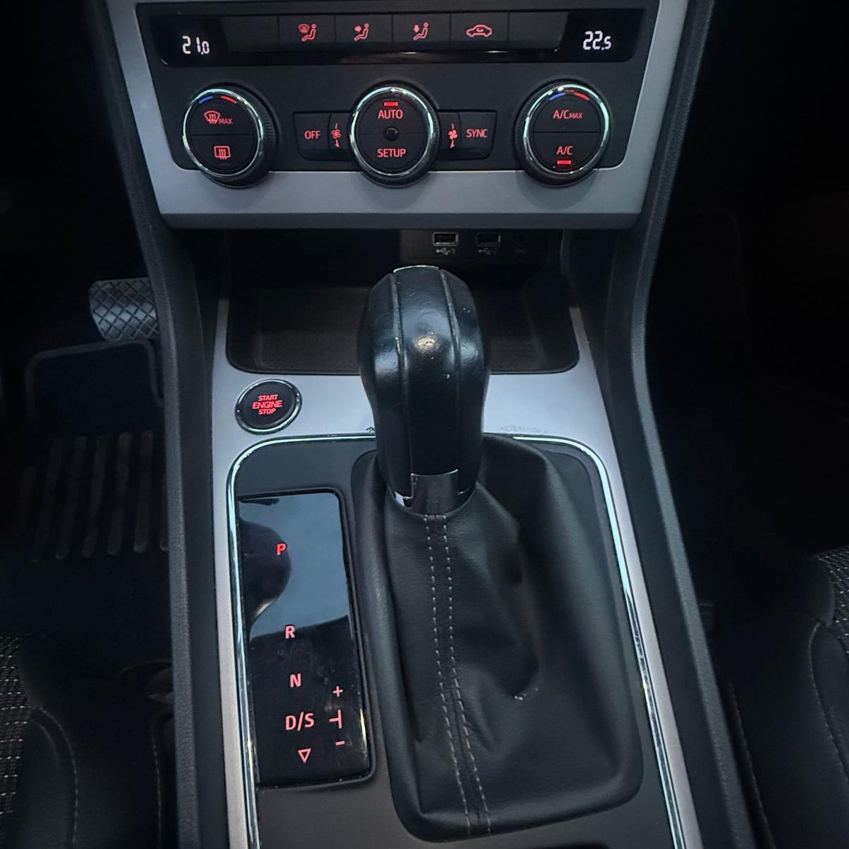 SEAT LEÓN 2.0 TDI DSG EXCELLENCE 10 
