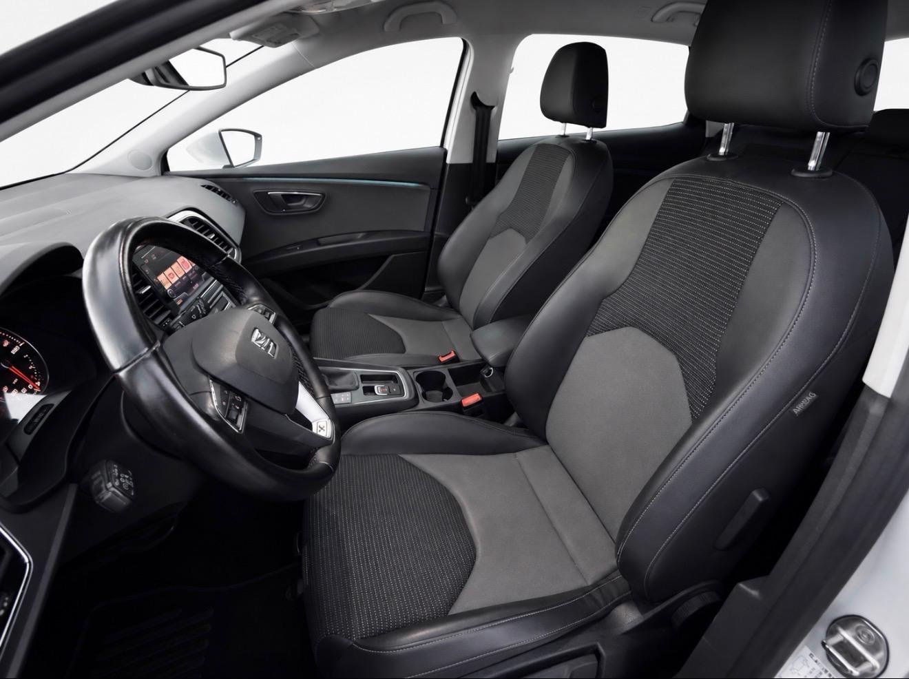 SEAT LEÓN 2.0 TDI DSG EXCELLENCE 11 