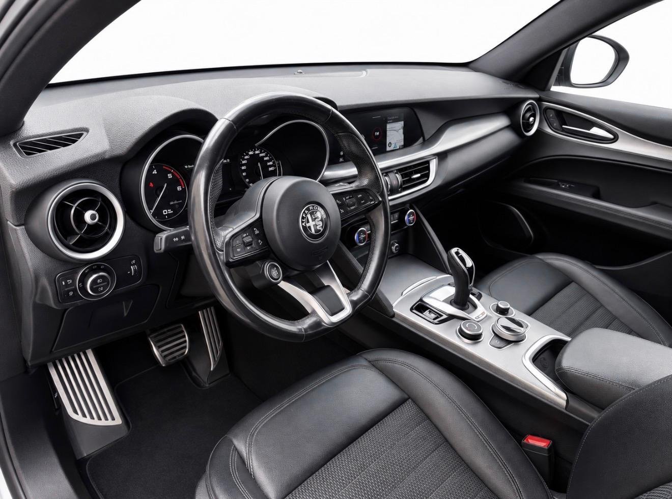 ALFA ROMEO STELVIO 2.2 D 190CV SPRINT RWD 12