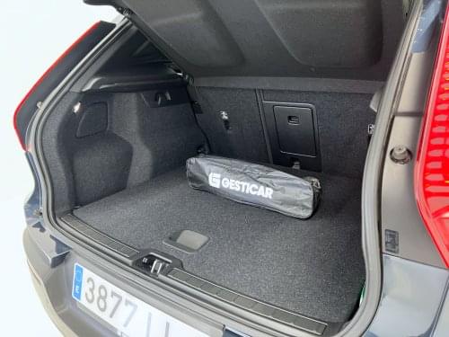 VOLVO XC40 BUSINESS PLUS T3 163CV AT8 2020 de segunda mano