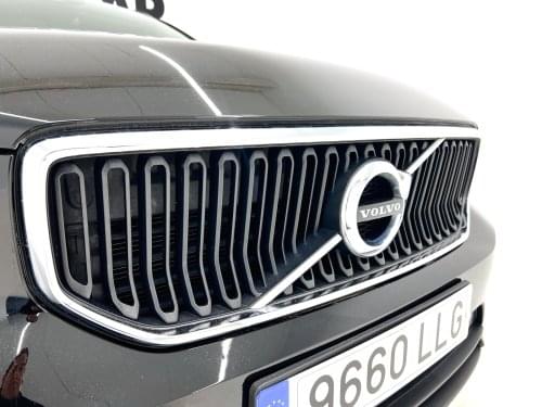 VOLVO XC40 T3 163CV 2020 de segunda mano
