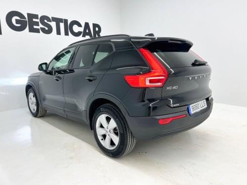 VOLVO XC40 T3 163CV 2020 de segunda mano