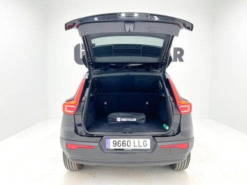VOLVO XC40 T3 163CV 2020 de segunda mano