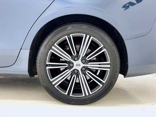 VOLVO V60 INSCRIPTION AWD 2.0 T6 340 2021 de segunda mano