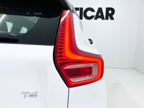 VOLVO XC40 1.5 T4 TWIN RECHARGE R-DESIGN AUTO 2020 de segunda mano